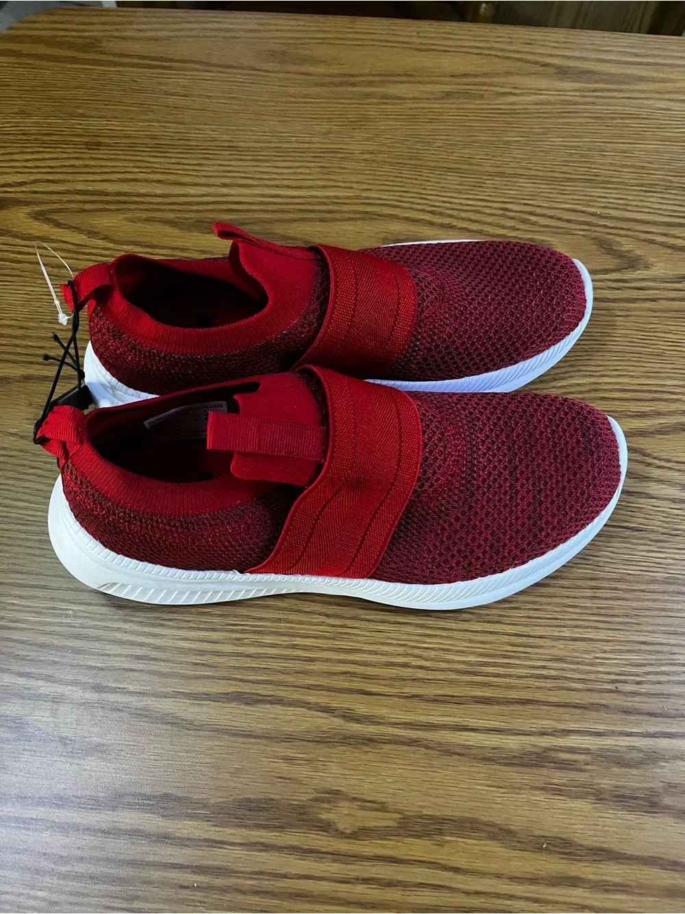 Men's Red Slip-On Knit Banded Jogging Sneakers Size 8